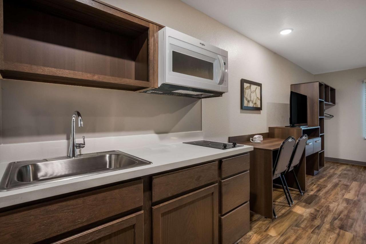Woodspring Suites Milwaukee - Menomonee Falls Kültér fotó
