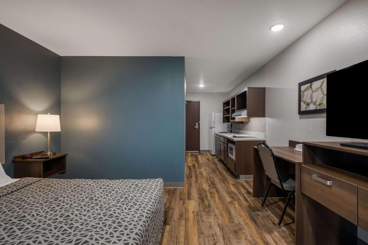 Woodspring Suites Milwaukee - Menomonee Falls Kültér fotó