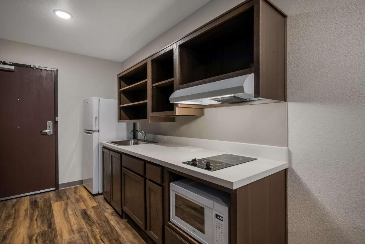 Woodspring Suites Milwaukee - Menomonee Falls Kültér fotó