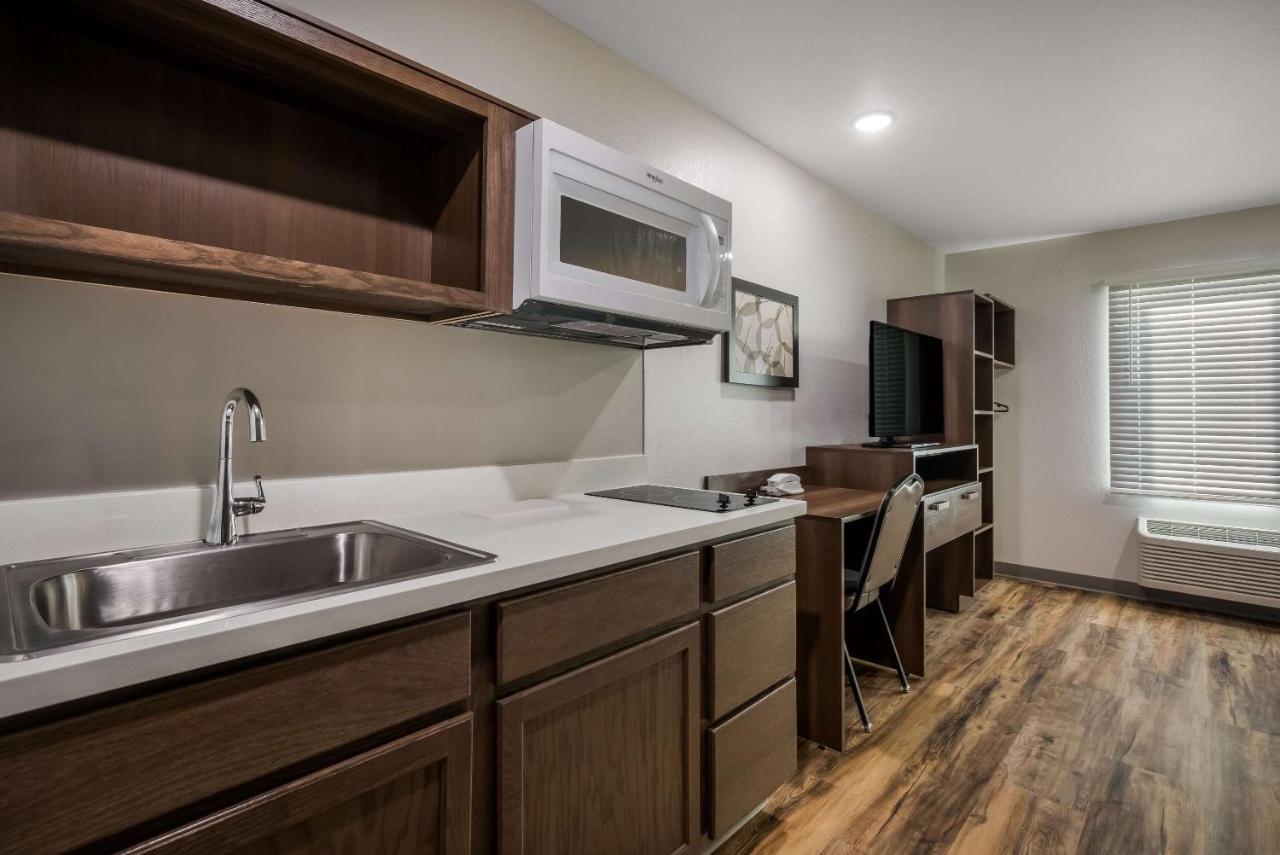 Woodspring Suites Milwaukee - Menomonee Falls Kültér fotó